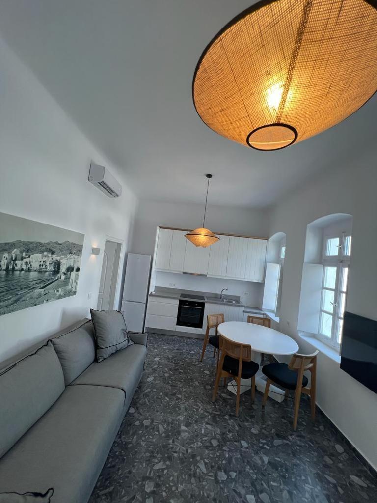 Kostantis Town Suites Mykonos Town Exterior photo